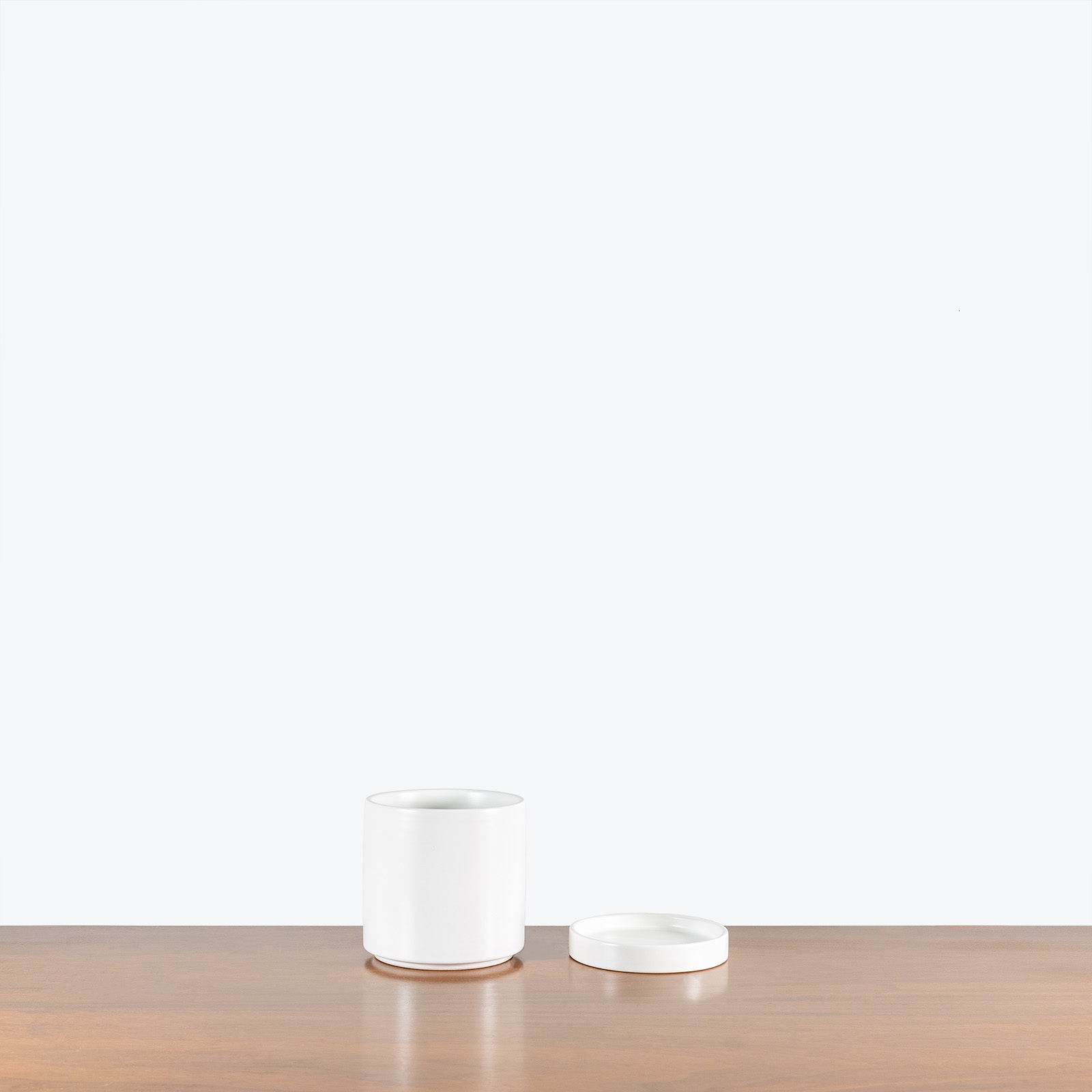 Modern Ceramic Planter with Saucer - House Plants Delivery Toronto - JOMO Studio #color_matte white
