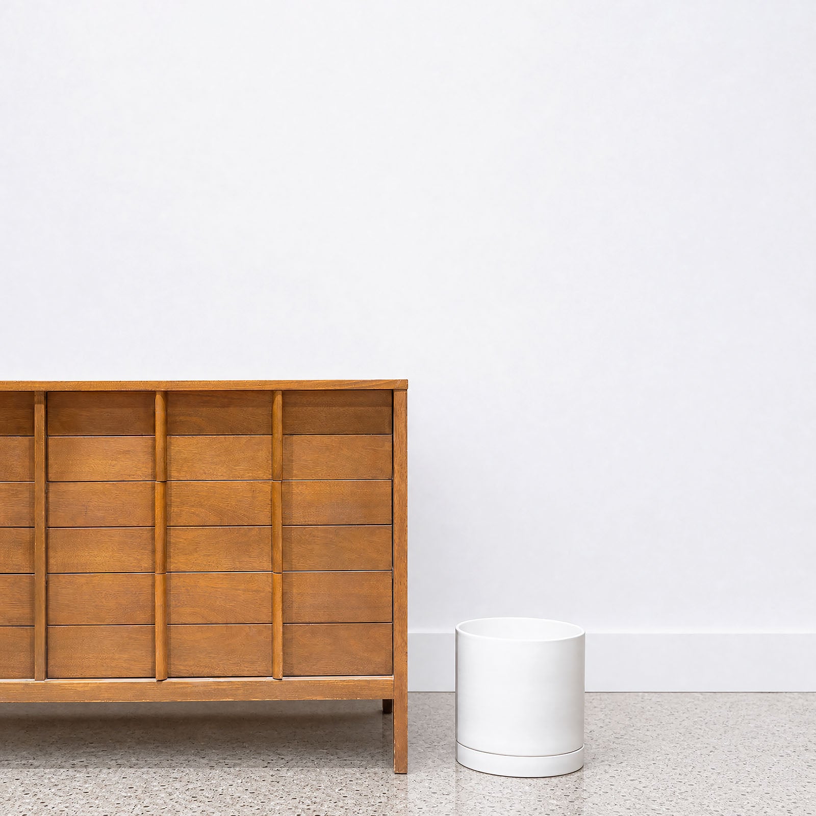 Modern Ceramic Planter with Saucer - House Plants Delivery Toronto - JOMO Studio #color_matte white