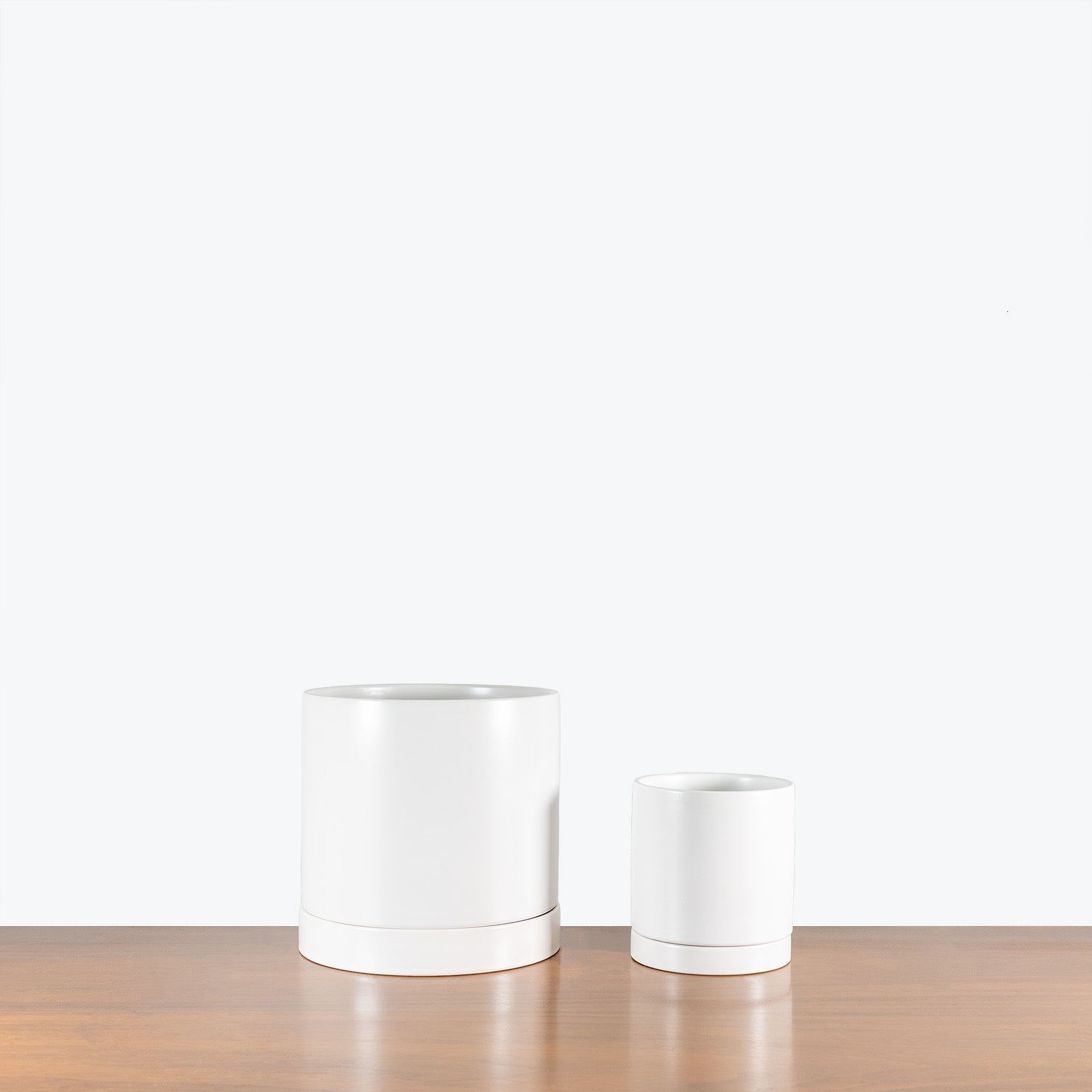 Modern Ceramic Planter with Saucer - House Plants Delivery Toronto - JOMO Studio #color_matte white