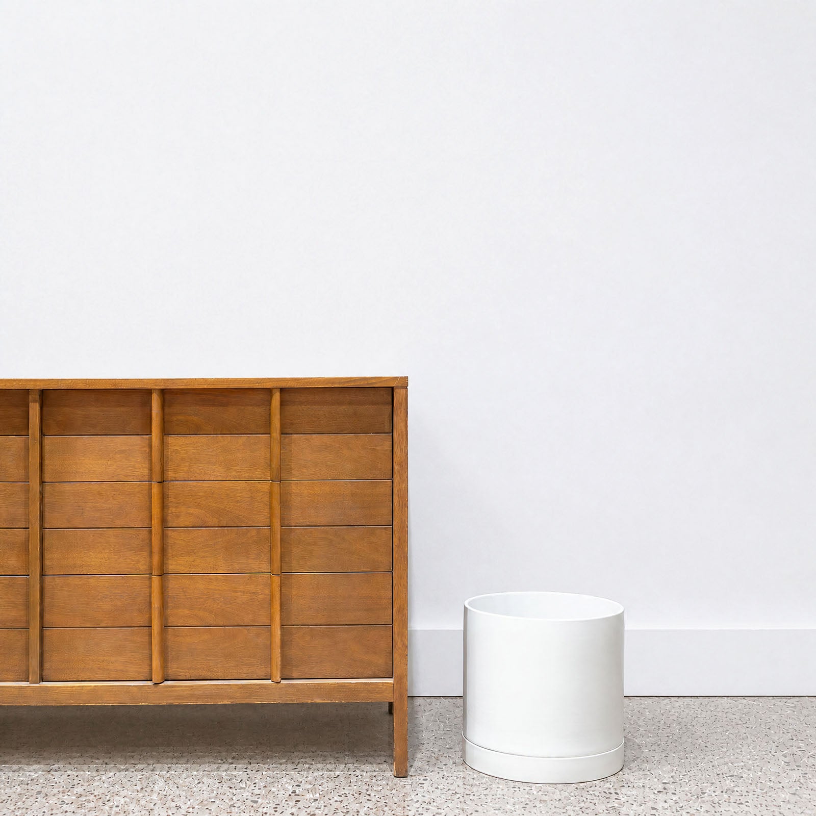 Modern Ceramic Planter with Saucer - House Plants Delivery Toronto - JOMO Studio #color_matte white