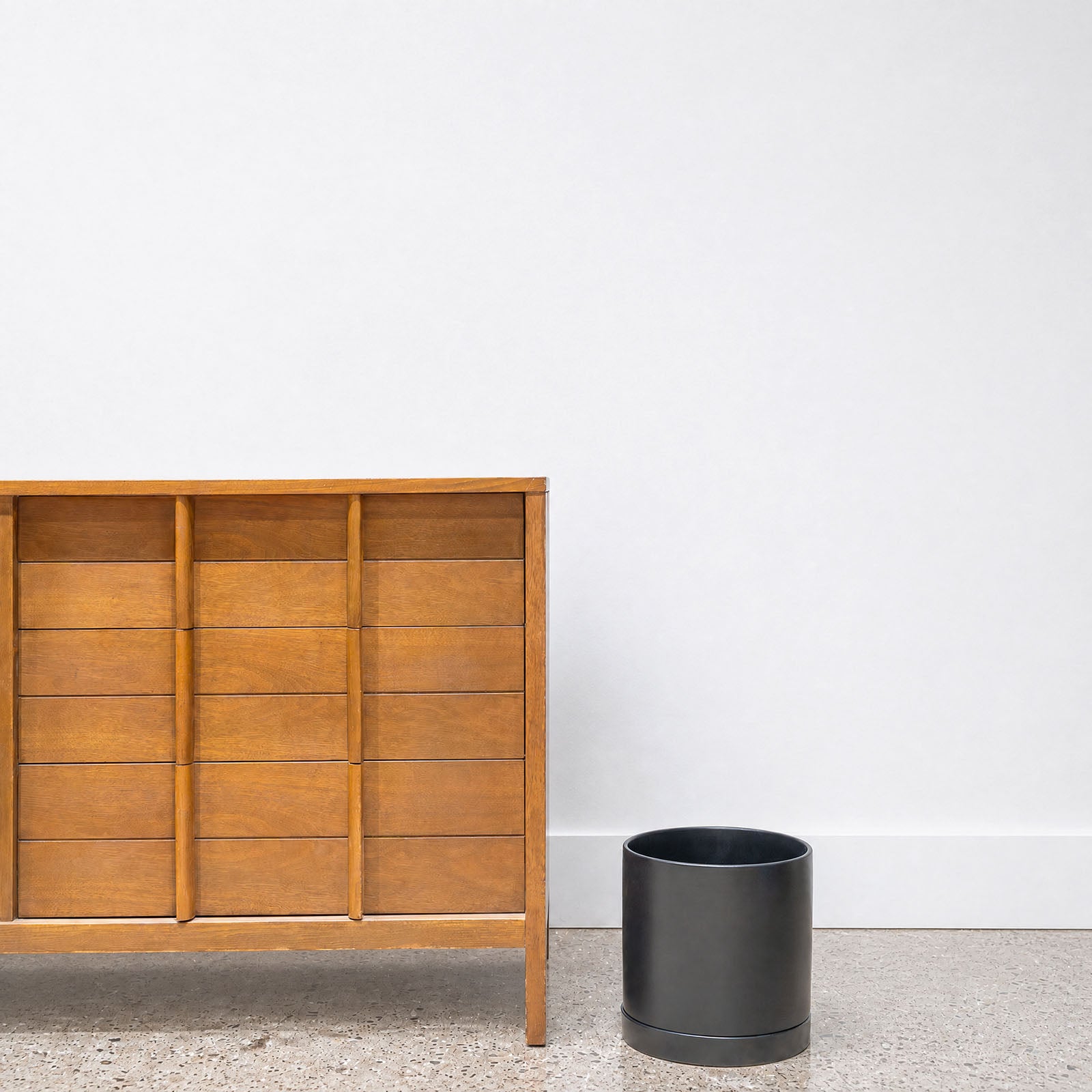 Modern Ceramic Planter with Saucer - House Plants Delivery Toronto - JOMO Studio #color_matte black