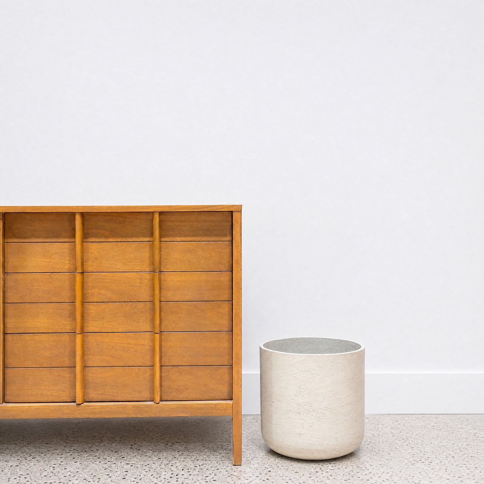 Modern Concrete Planter - House Plants Delivery Toronto - JOMO Studio