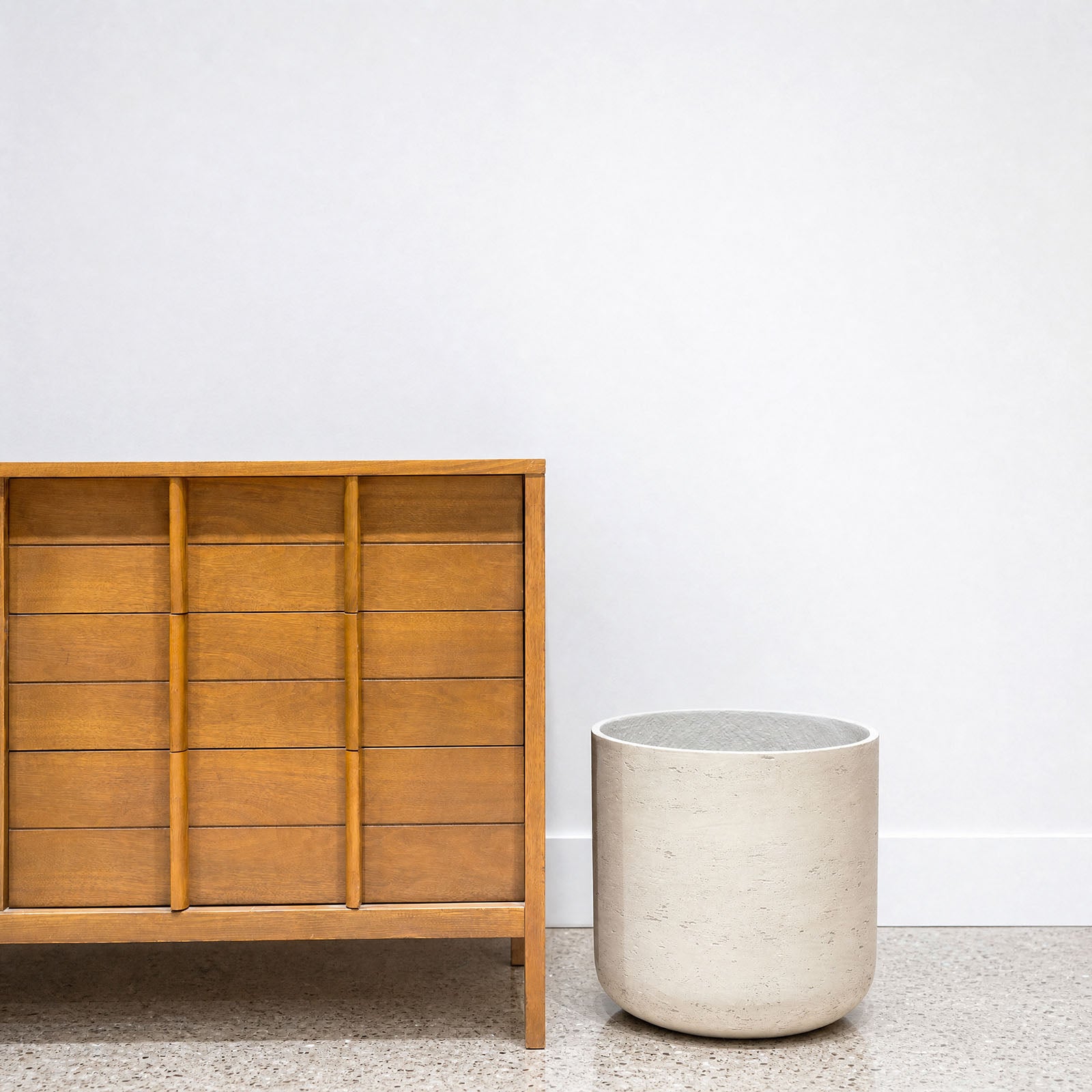 Modern Concrete Planter - House Plants Delivery Toronto - JOMO Studio