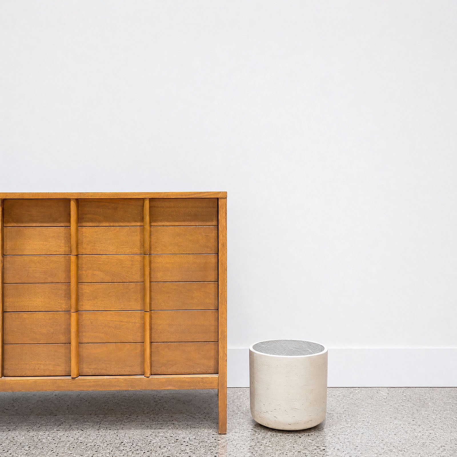 Modern Concrete Planter - House Plants Delivery Toronto - JOMO Studio